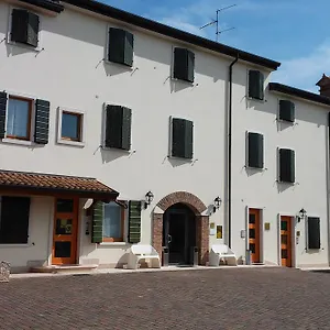 Hotel Relais Corte Pontigliardo, Colà